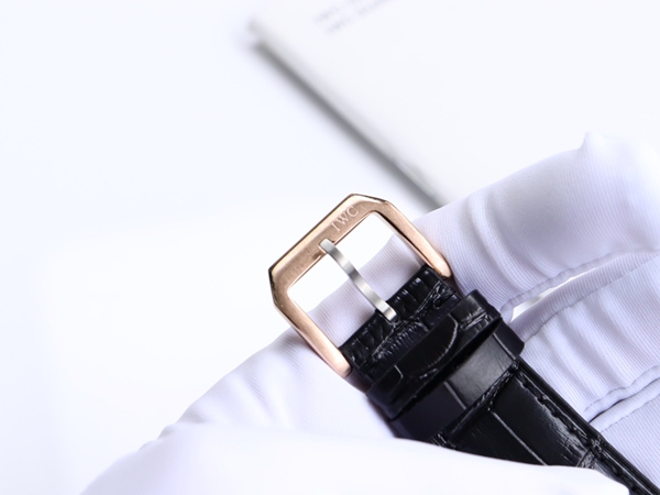 アイ・ダブリュー・シー角部分ディテール